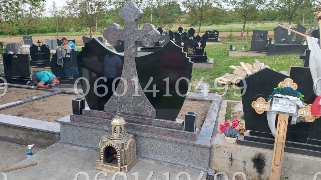 Krstovi - Nadgrobni Spomenici Granit Premium 005