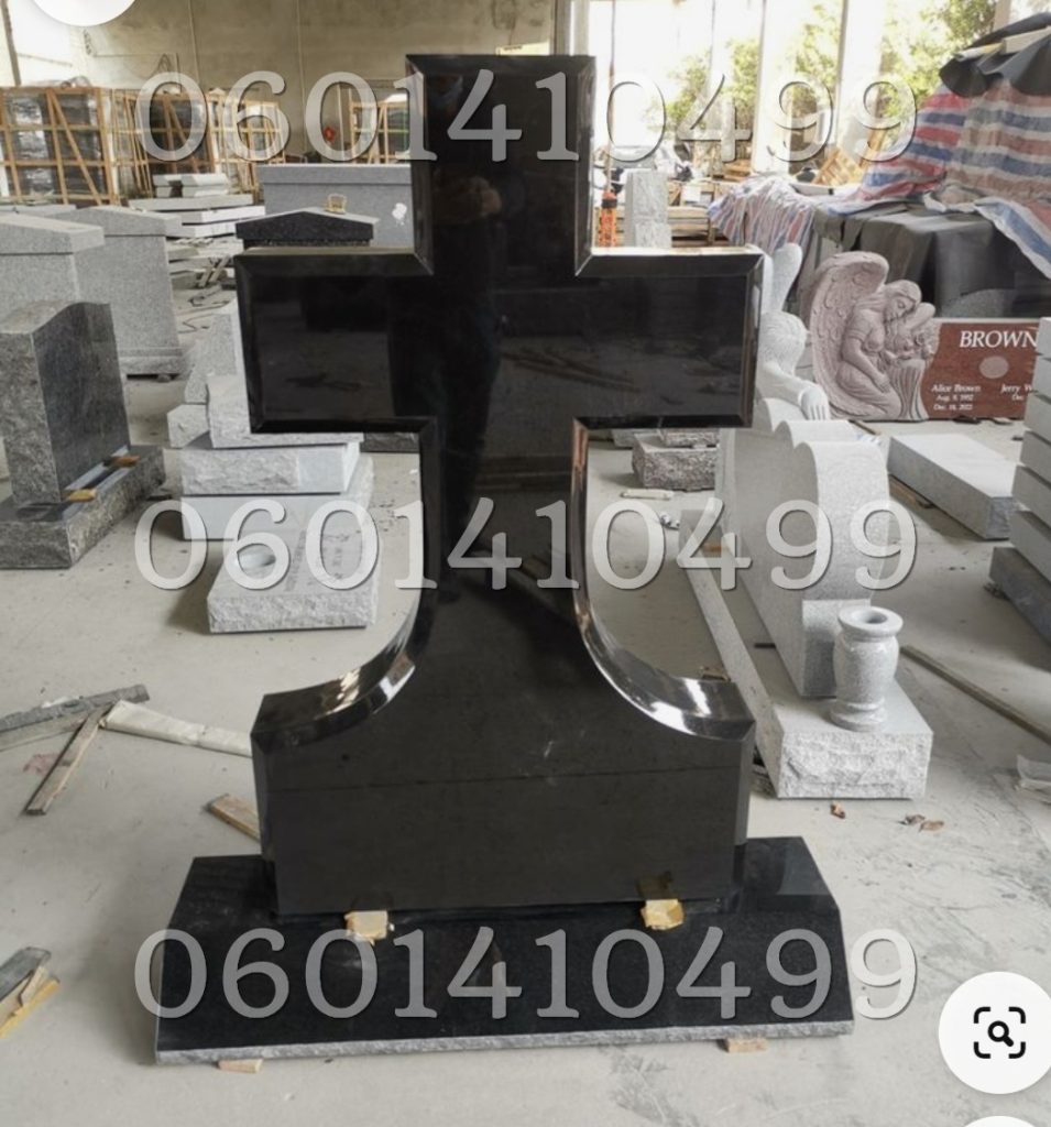 Krstovi - Nadgrobni Spomenici Granit Premium 071